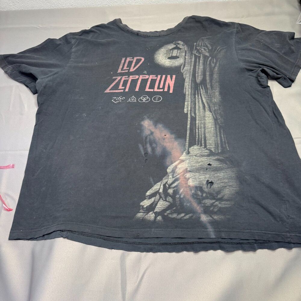 Vintage Style Led Zeppelin IV Hermit Graphic T Shirt Distressed Grunge Faded Bla